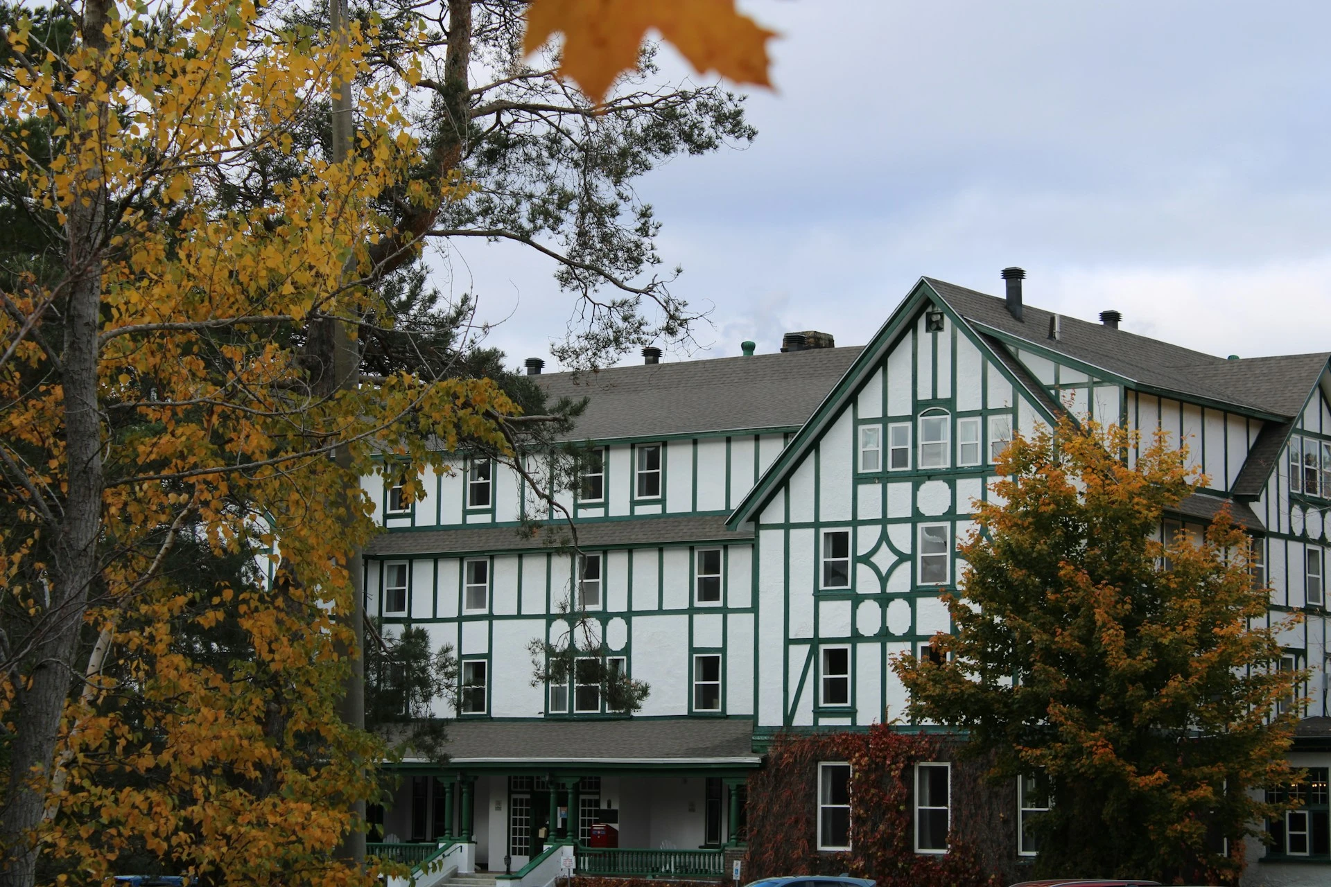 Top 12 Best Hotels in Allentown for 2025 – Stay in Comfort